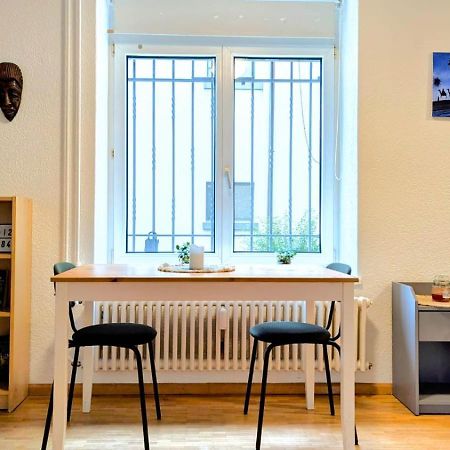 Urban Retreat - Cozy Studio With Private Patio Daire Zürih Dış mekan fotoğraf